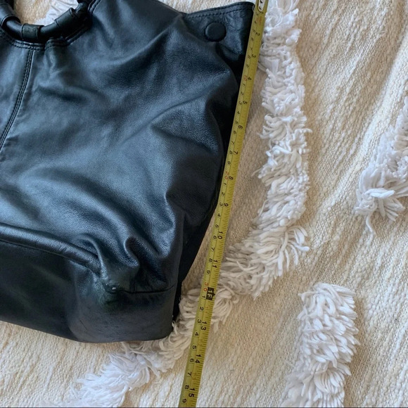 Badgley Mischka Large Leather Tote Bag - Picture 7 of 7